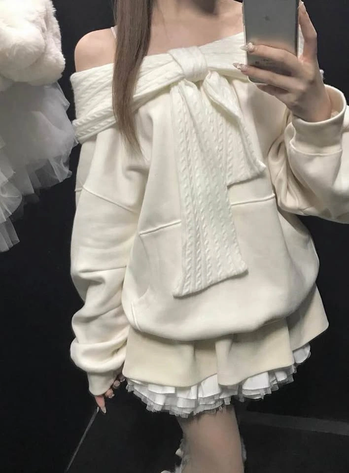 White Bow Hoodie - photo 5