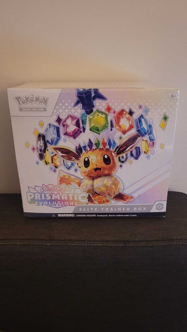 Pokemon Prismatic ETB