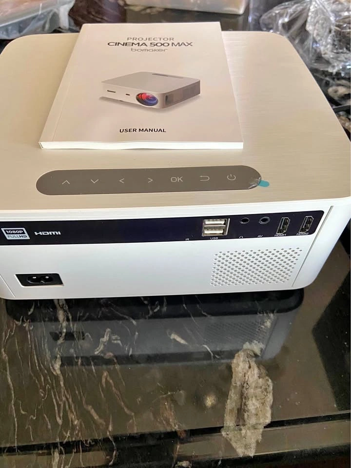 Bomaker Cinema 500 Max Projector
