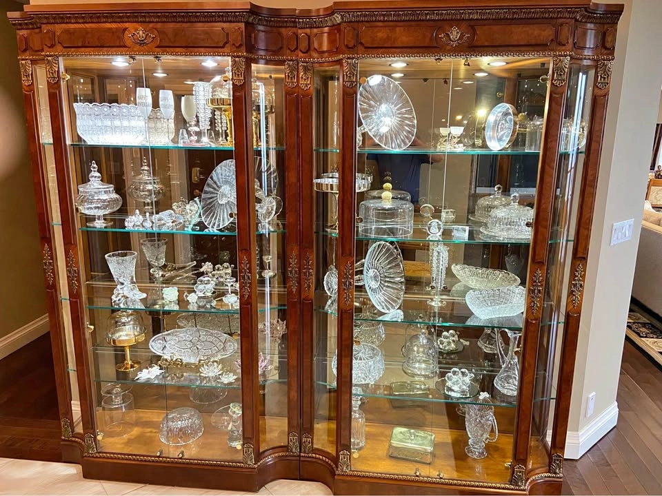 Henredon Grand Provenance Curio Display Cabinet