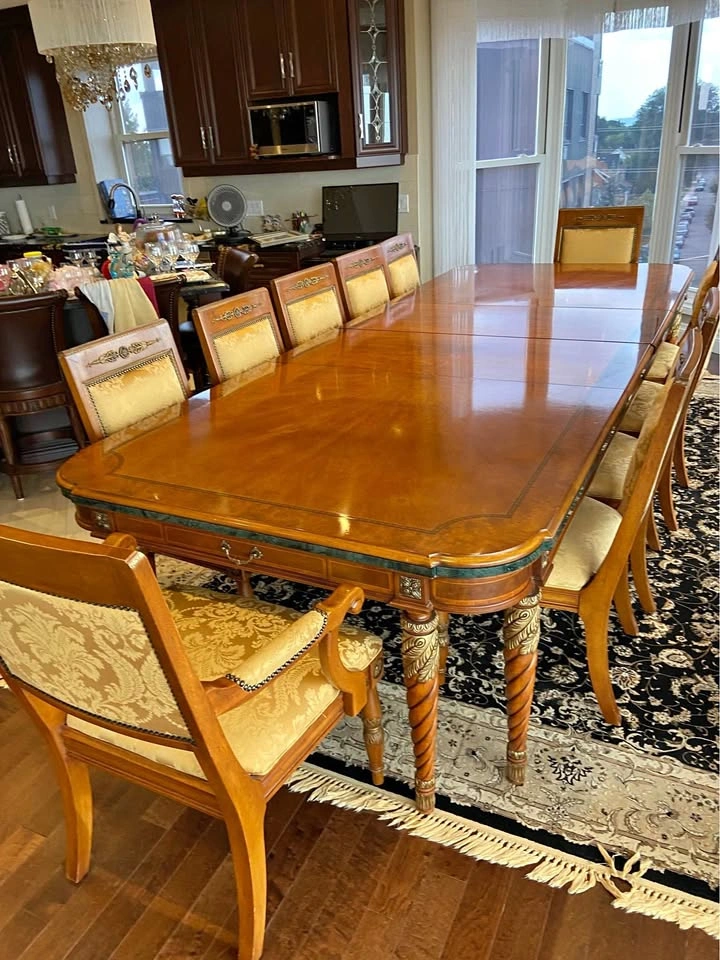 Henredon Grand Provenance dining table with 12 chairs