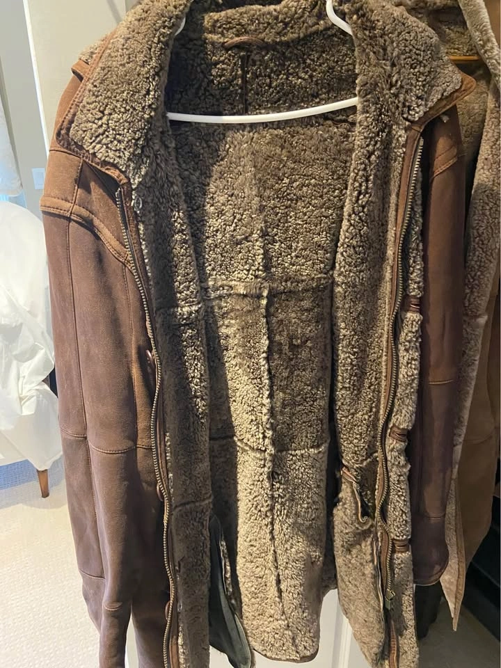 Sheepskin coat men’s large - photo 4