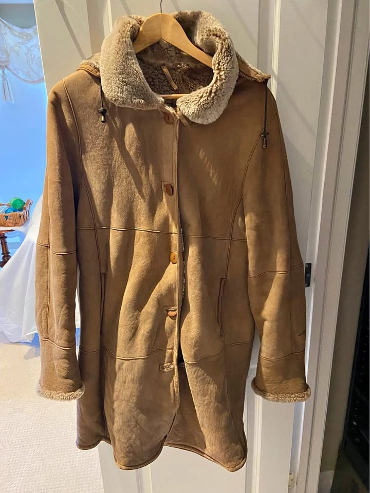 Sheepskin coat women’s large