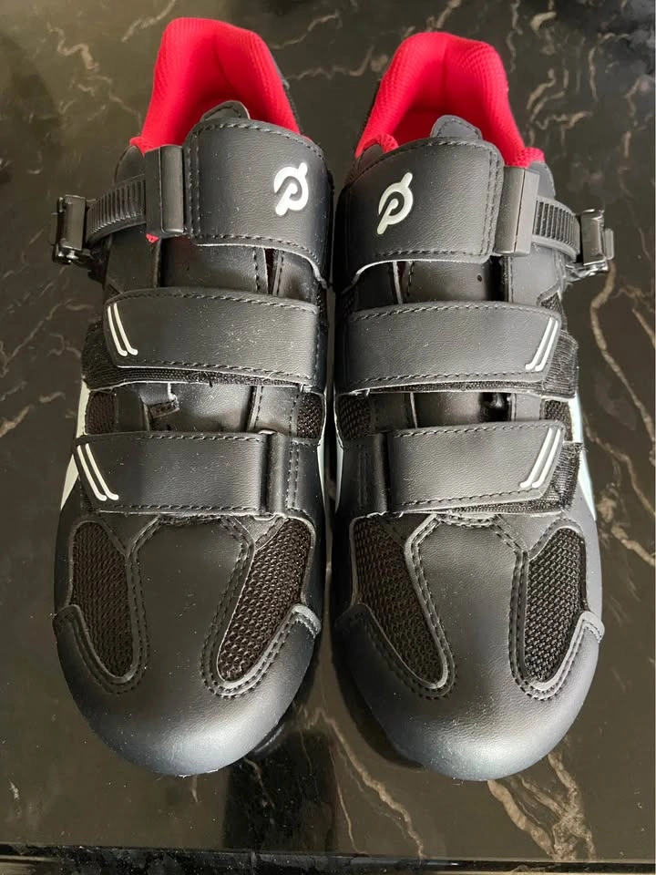 Peloton cycling shoes - photo 2