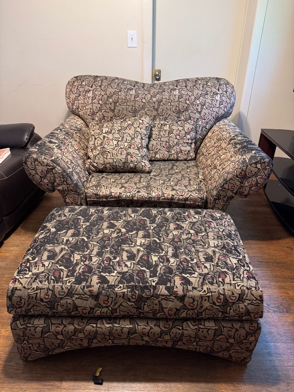 Oversized Accent Chair with Ottoman