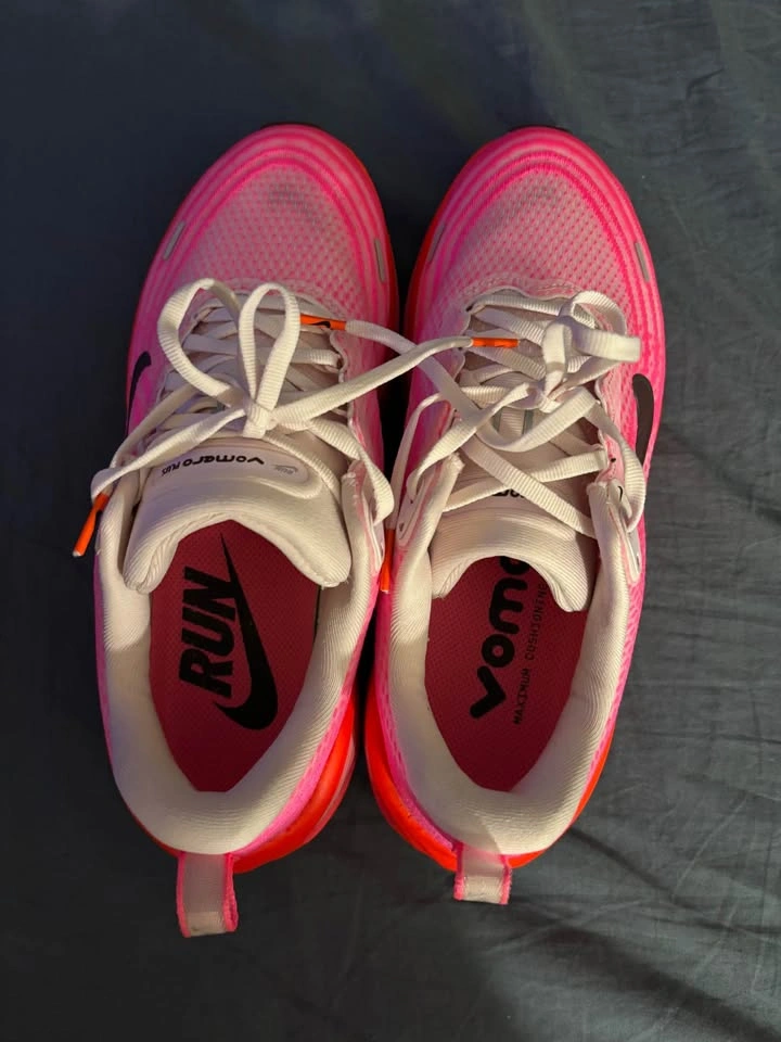 Nike Vomero Plus Hyper Pink Bright Crimson - photo 3