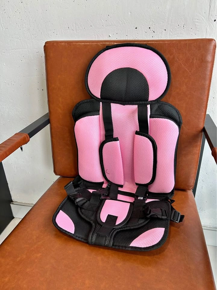 Travel kids safety seat (brand new)