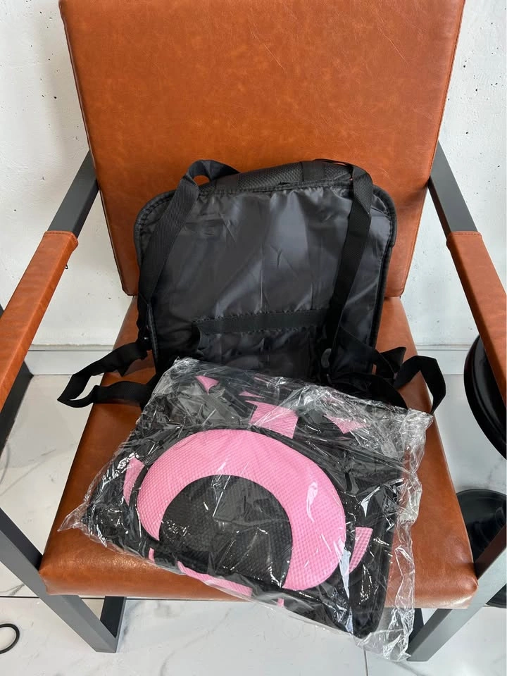 Travel kids safety seat (brand new) - photo 3