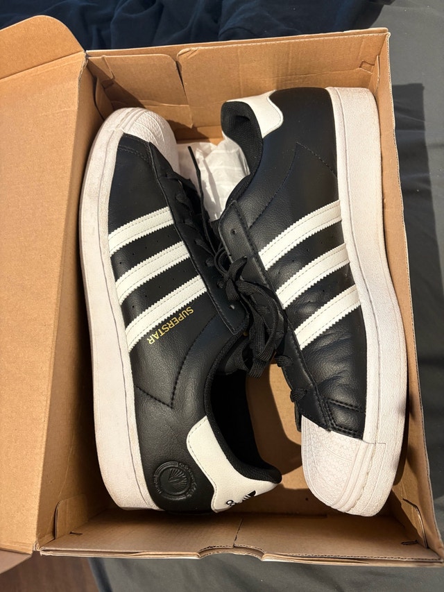 Adidas Superstar Vegan