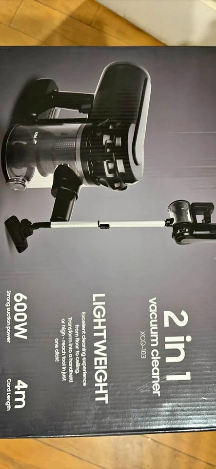 2-in-1 Lightweight Vacuum Cleaner XCQ-103 600W