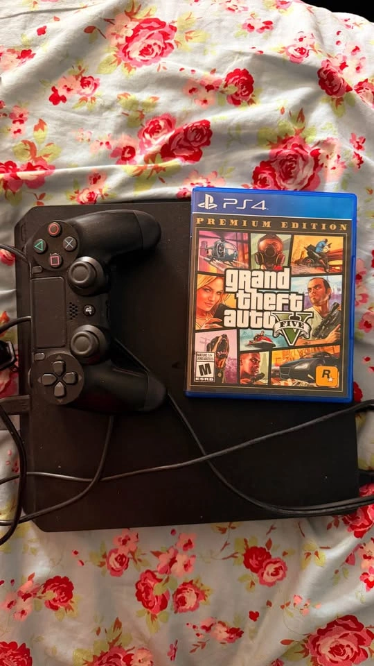Sony PlayStation 4 Slim 1TB with Controller and GTA V - photo 4
