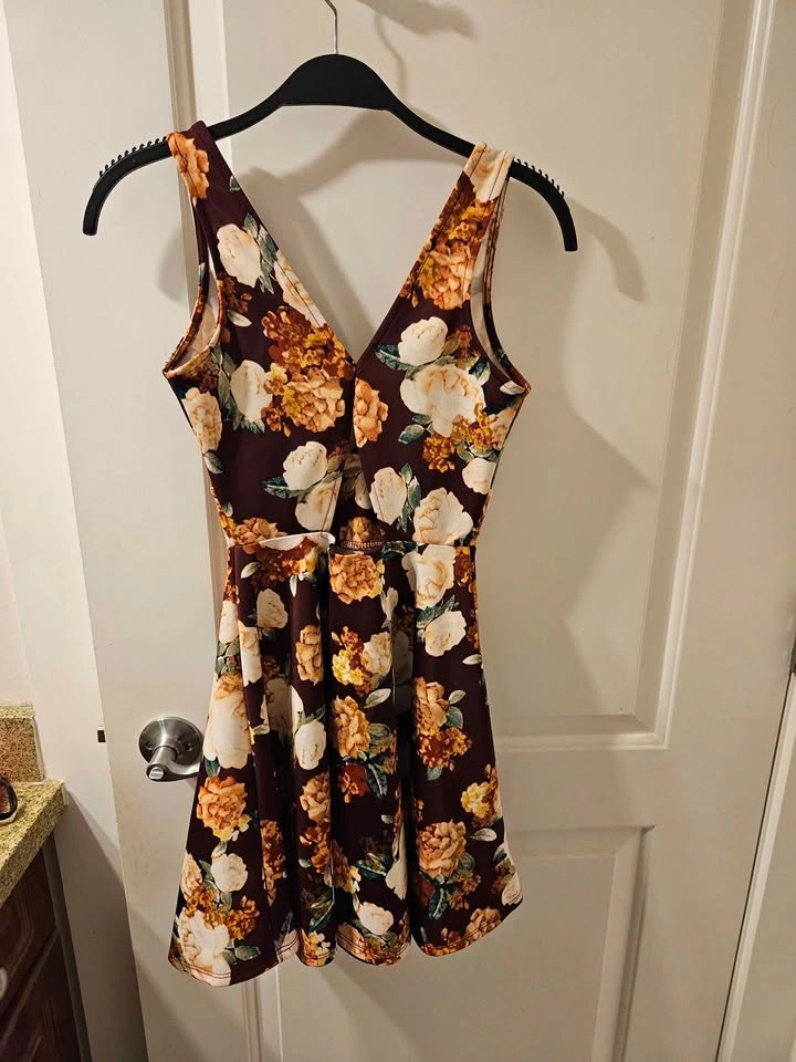 Small Red Floral Dress - photo 2
