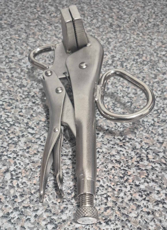 Locking Sheet Metal Clamp Grip - photo 2