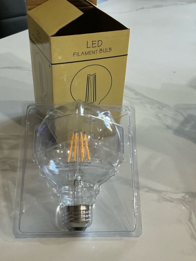 LED Filament Bulb - photo 3