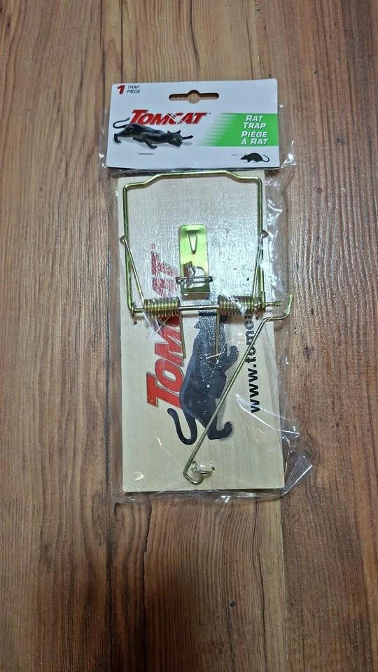 Tomcat Wooden Rat Traps