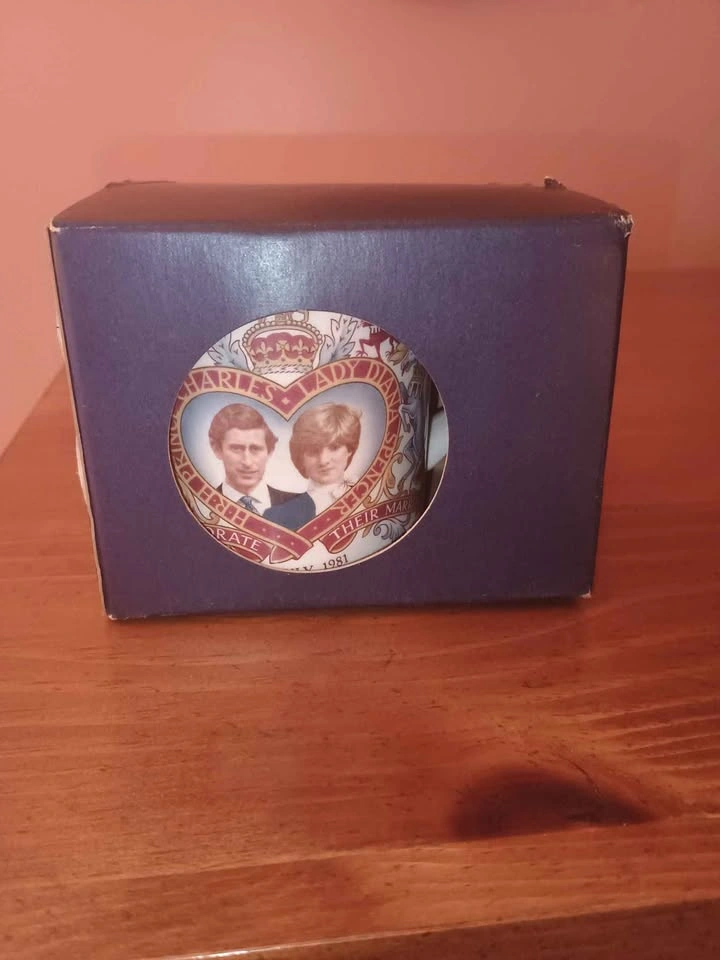 1981 Princess Diana Prince Charles Royal Wedding Mug NIB - photo 2