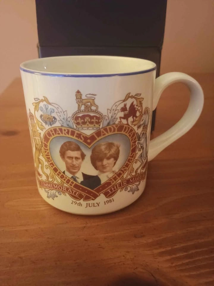 1981 Princess Diana Prince Charles Royal Wedding Mug NIB - photo 4