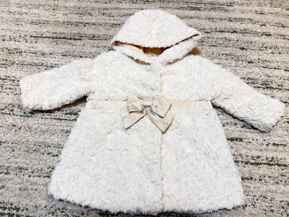 Girls Jackets size 3 - photo 3