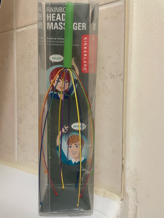 Kikkerland Rainbow Head Massager