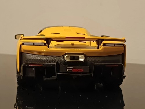 Ferrari F80 Diecast Yellow 1:18 Maisto Special Edition NEW - photo 5