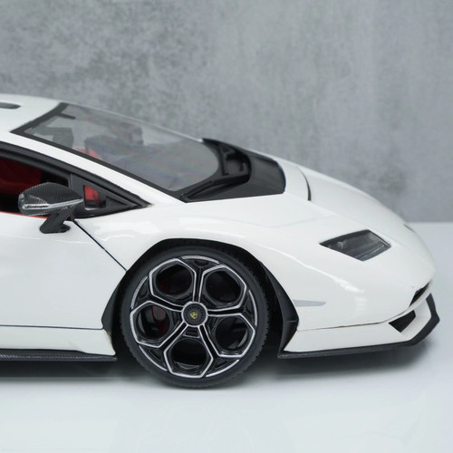 Lamborghini Countach LPI 800-4 1:18 Maisto Special Edition - photo 4