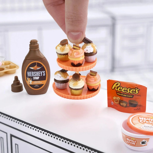 MGA's Miniverse Make It Mini Food Hershey Multipack 30pc - photo 5