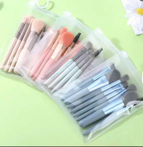 Macaron Makeup Brush 8pc Set Soft Synthetic Travel Kit - photo 2