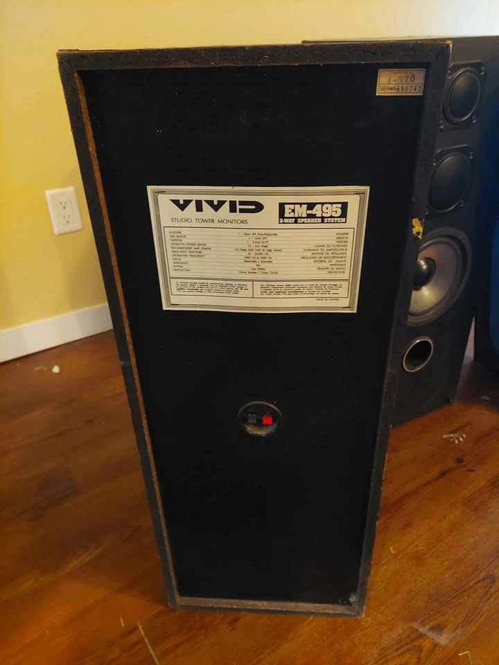 Tower speaker pair - photo 2