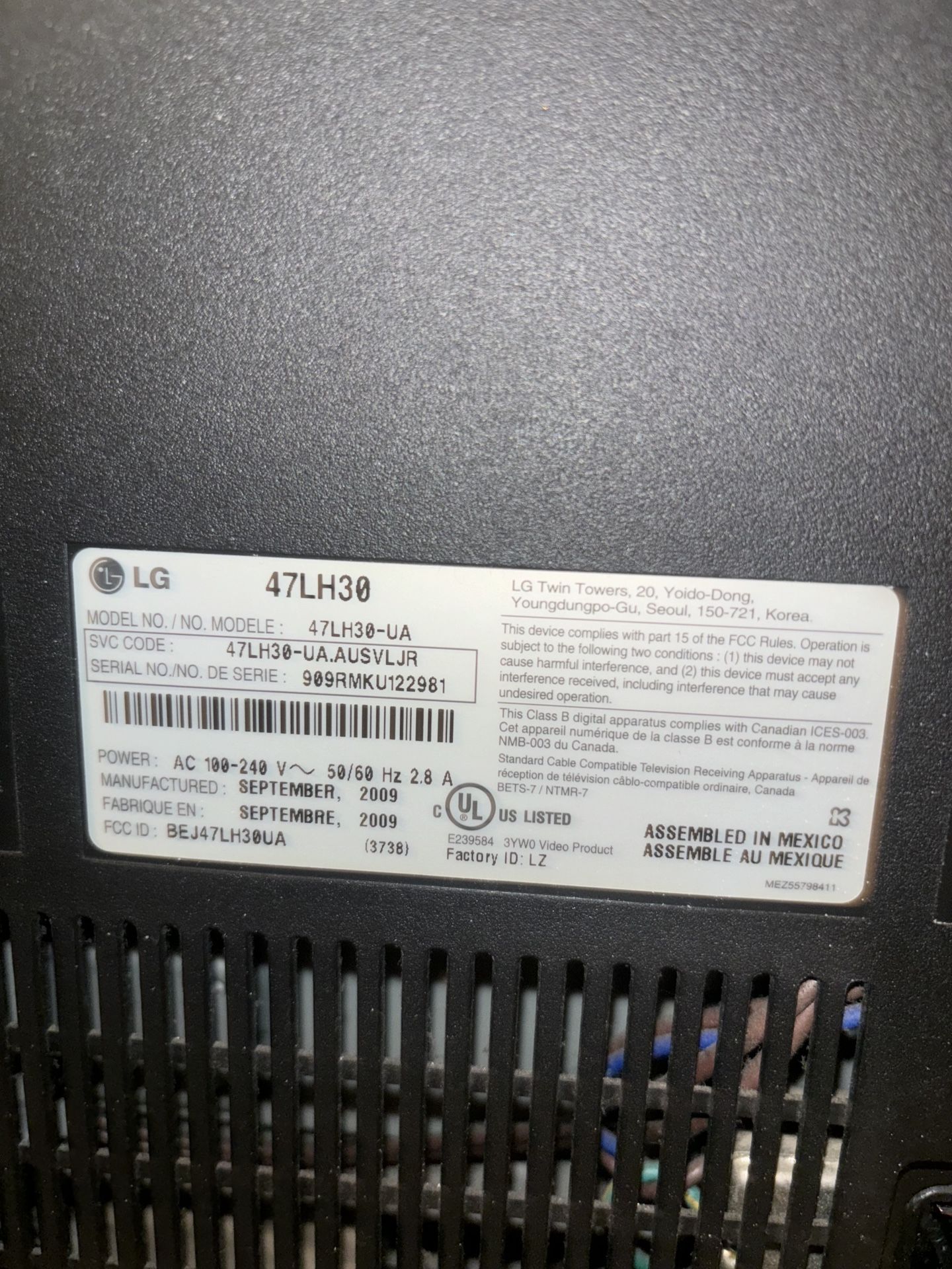 LG 47” LCD TV FULL HD 1080p - photo 5