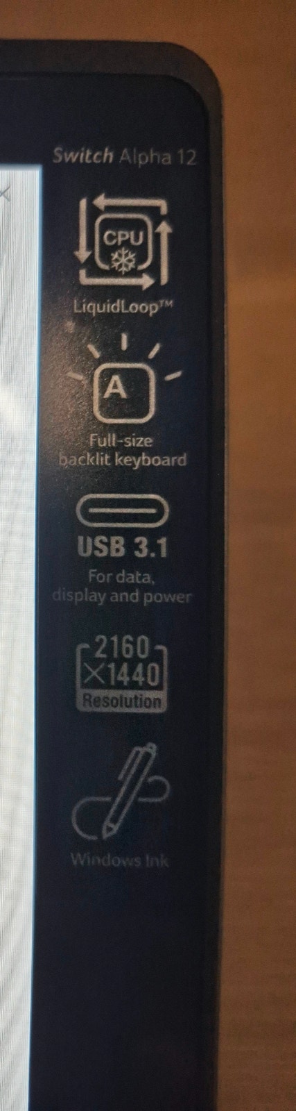 Acer Switch Alpha 12 -- QHD+ Display - photo 4