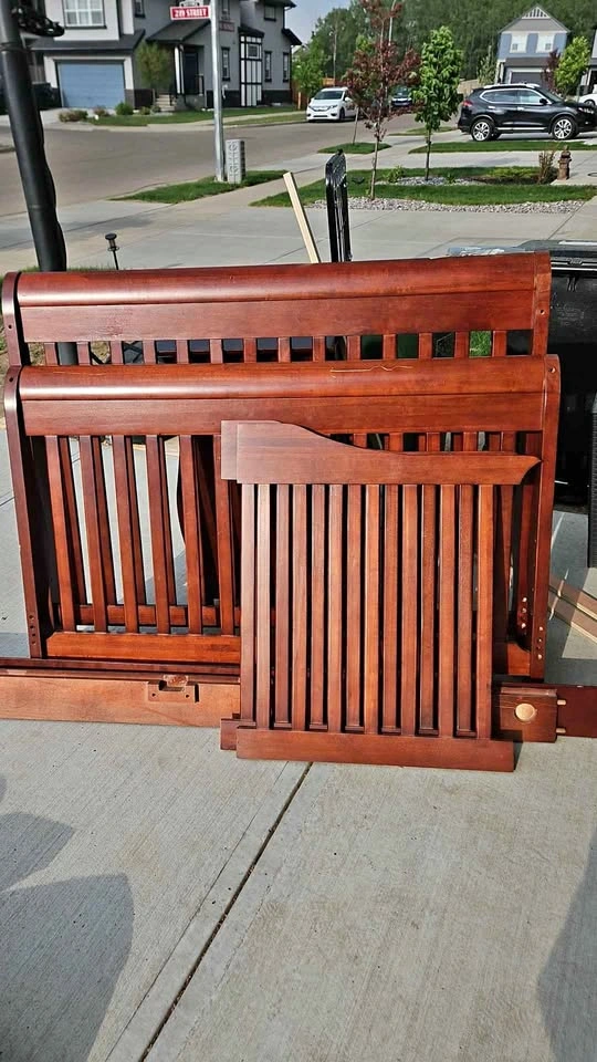 Double bed convertible to crib or day bed