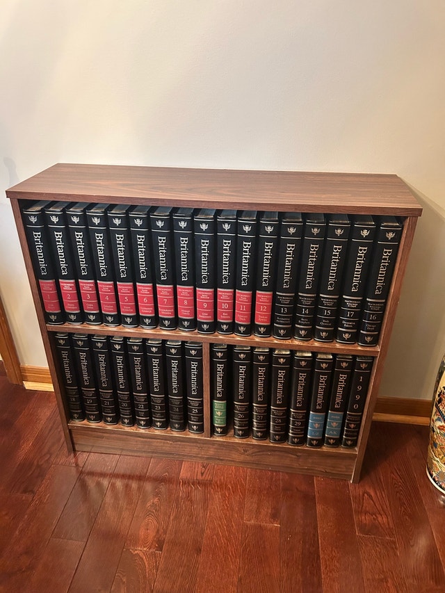 Encyclopaedia Britannica 1990 Set