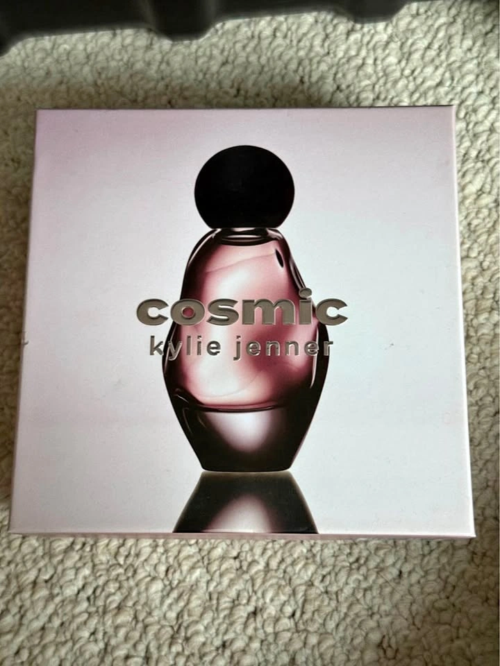 Kylie Jenner Cosmic Eau de Parfum Gift Set