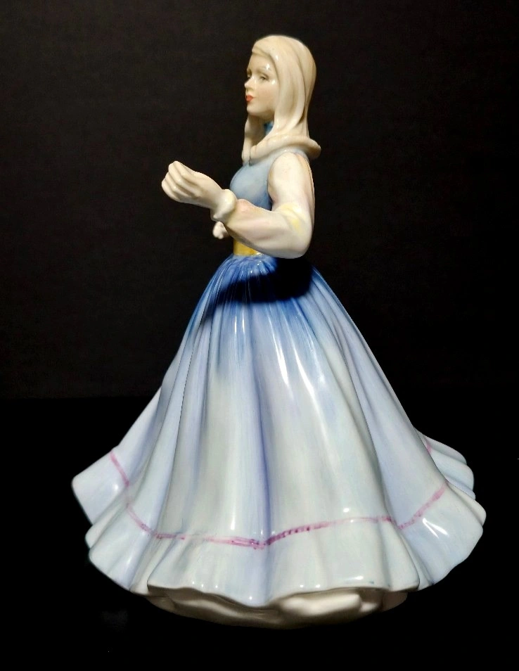 Royal Doulton “Jennifer” Figurine - photo 2