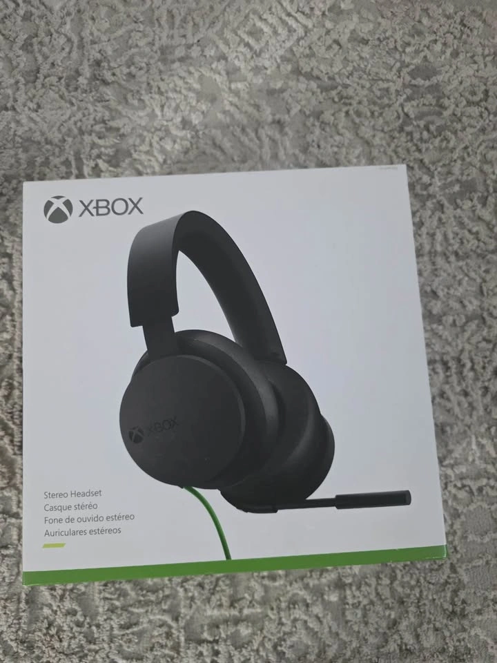 Xbox Stereo Headset ONLY USED 2 TIMES - photo 2