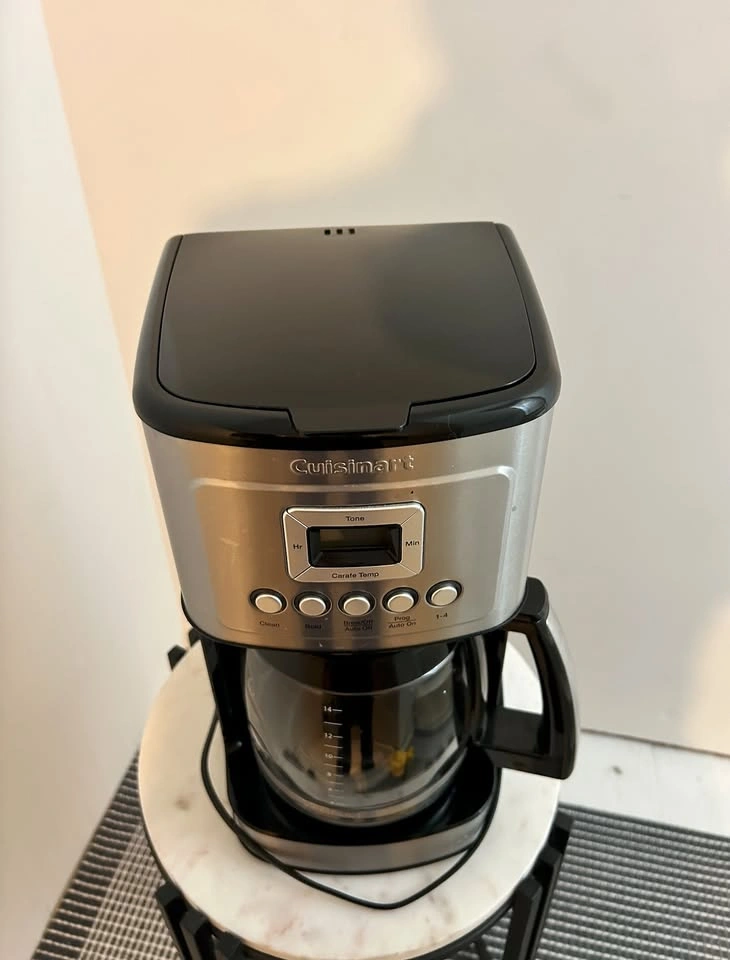Cuisinart PerfecTemp 14-Cup Programmable Coffee Maker - photo 2