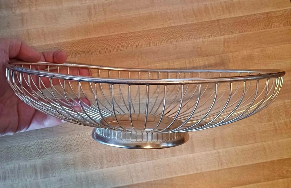 1960s MCM Silver Plated Wire Bread Basket/Fruit Bowl PM Italy