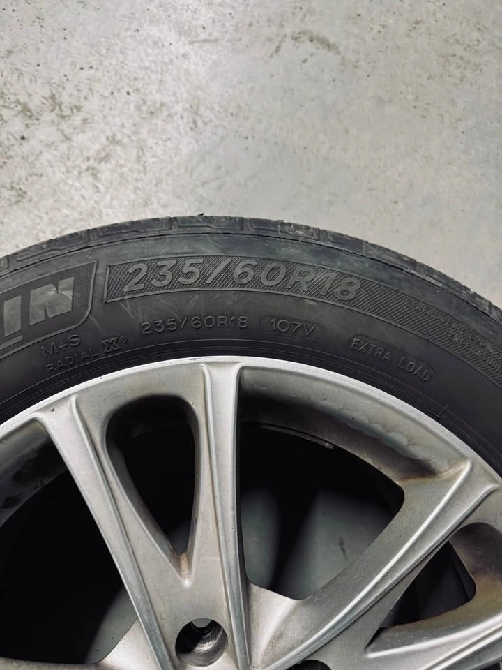 Michelin Premier LTX 235/60R18 Summer Tires with VW Rims - photo 2
