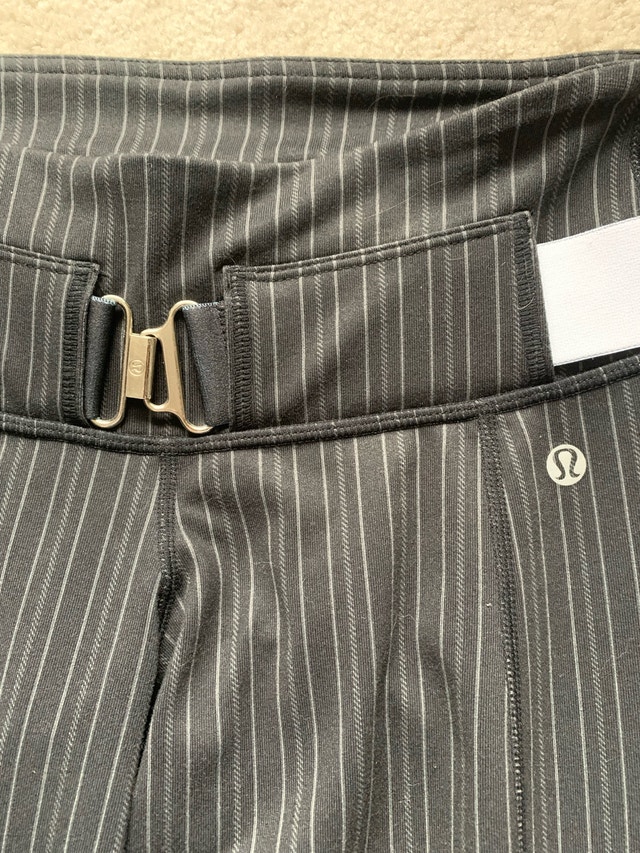 Lululemon Cropped Pants - photo 2