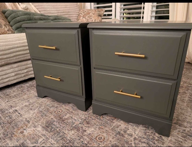Set of 2 Beautiful Iron Ore Nightstands - photo 3