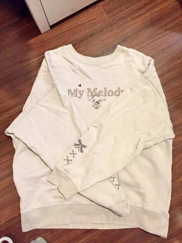 Uniqlo My melody jumper