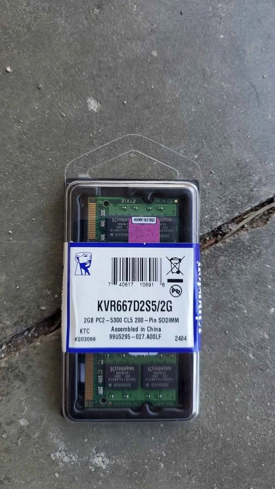 FOR SALE- Various memory chips - photo 4