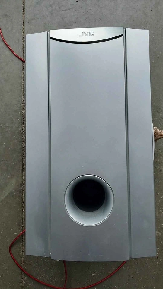 FOR SALE- JVC Subwoofer - photo 2
