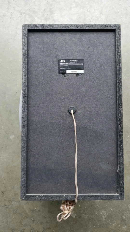 FOR SALE- JVC Subwoofer - photo 3