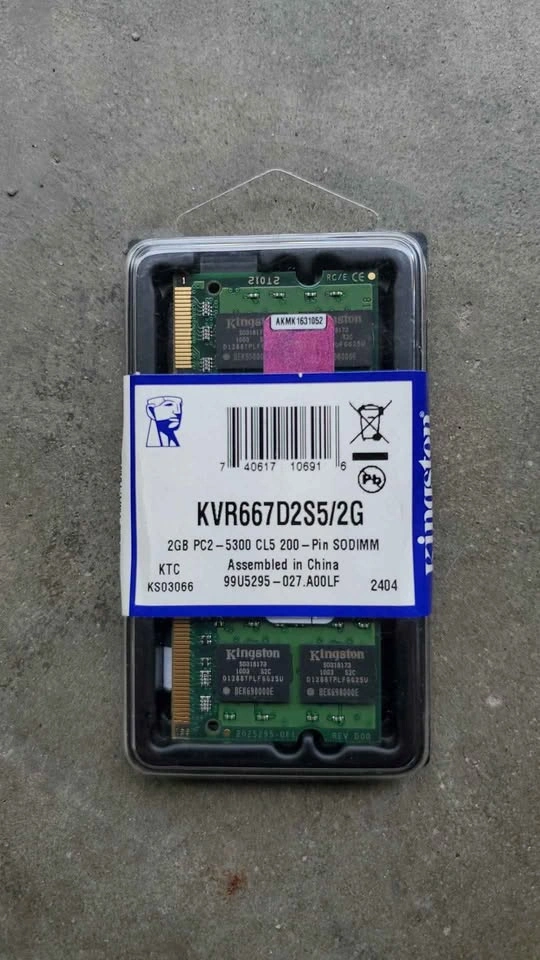 FOR SALE- Various memory chips