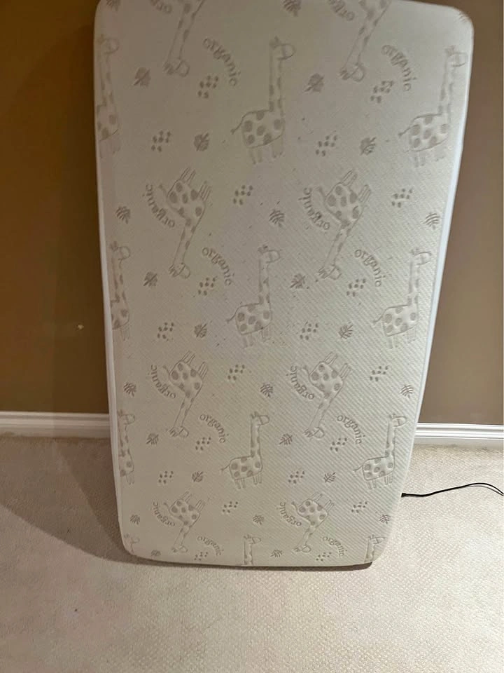 Toddler matress and crib