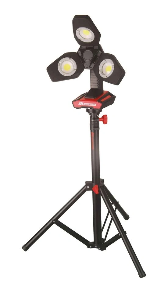 MotoMaster Heavy-Duty Tripod 2200 Lumens 3-Blade Work Light - photo 2