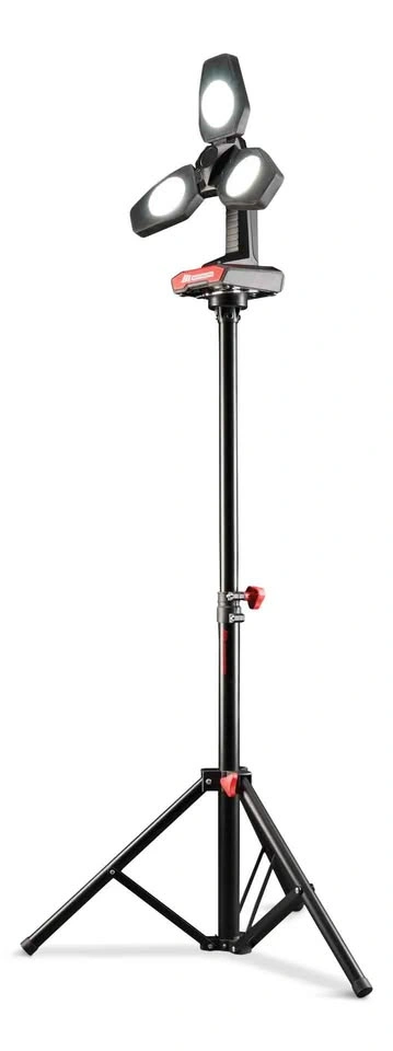 MotoMaster Heavy-Duty Tripod 2200 Lumens 3-Blade Work Light - photo 3