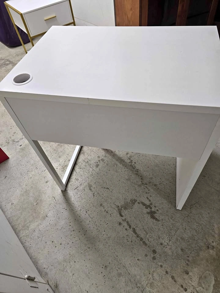 IKEA MICKE Desk - White