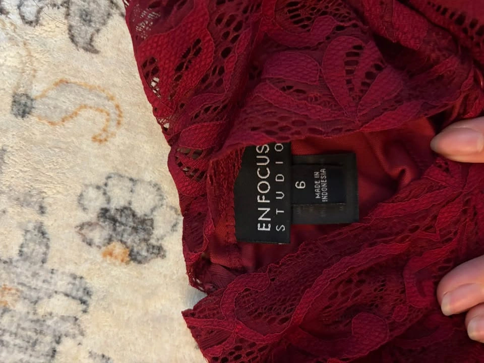 En Focus Studio Burgundy Lace Dress – Size 6 - photo 2